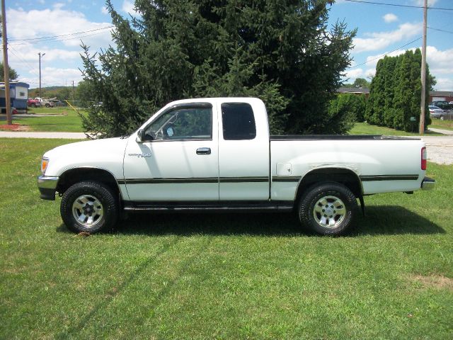 1997 Toyota T100 Work Truck Pickup 4D 5 3/4 Ft