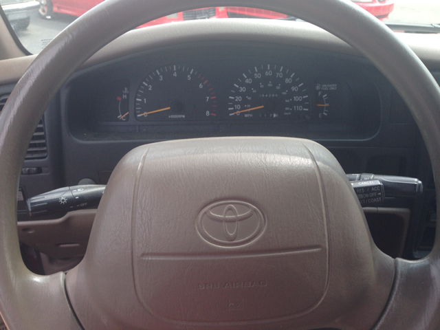 1995 Toyota Tacoma 750li Xdrive 1-ownerawdnavigation Sedan