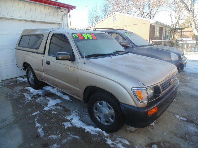 1996 Toyota Tacoma ES 2.4L AUTO