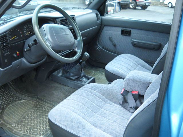 1996 Toyota Tacoma AWD SL