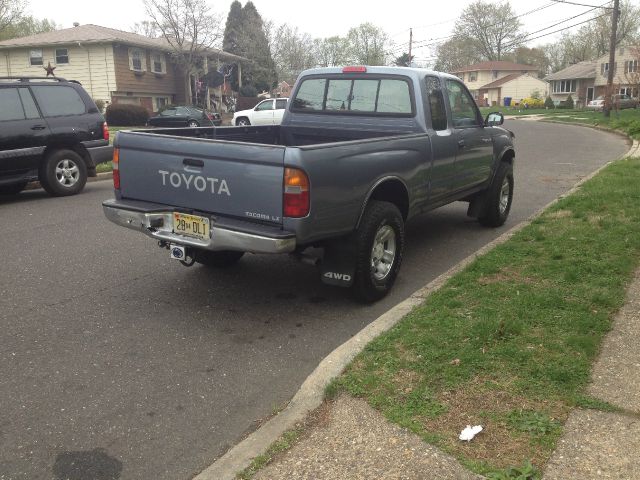 1997 Toyota Tacoma AWD SL