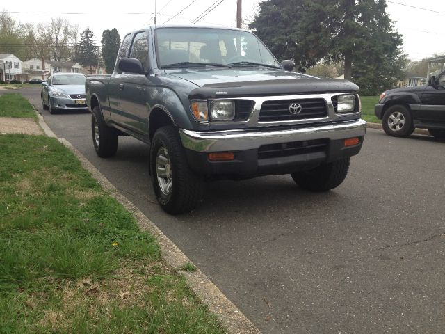 1997 Toyota Tacoma AWD SL