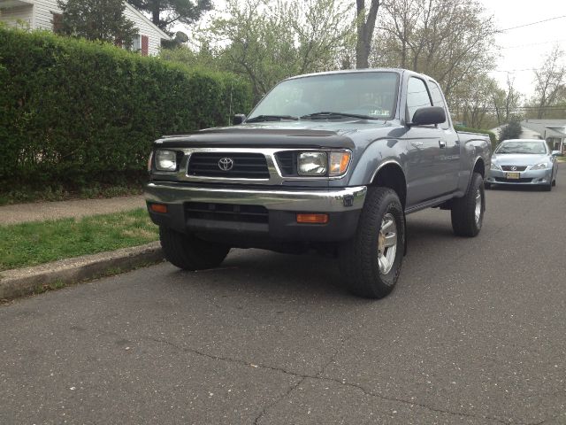 1997 Toyota Tacoma AWD SL