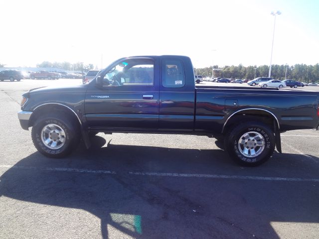 1997 Toyota Tacoma AWD SL