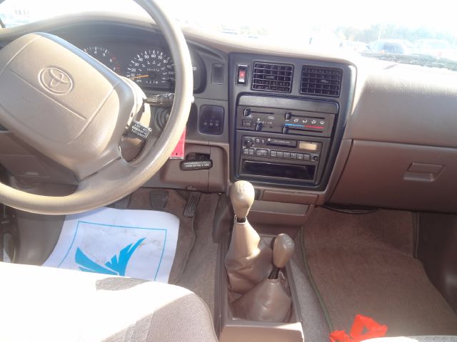 1997 Toyota Tacoma AWD SL