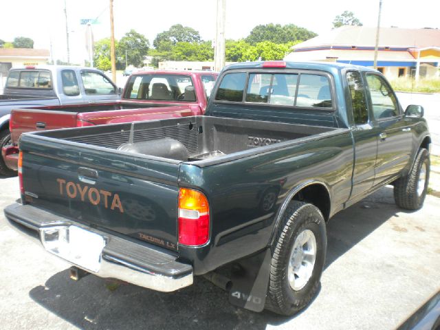 1997 Toyota Tacoma LT Pickup 4D 6 1/2 Ft
