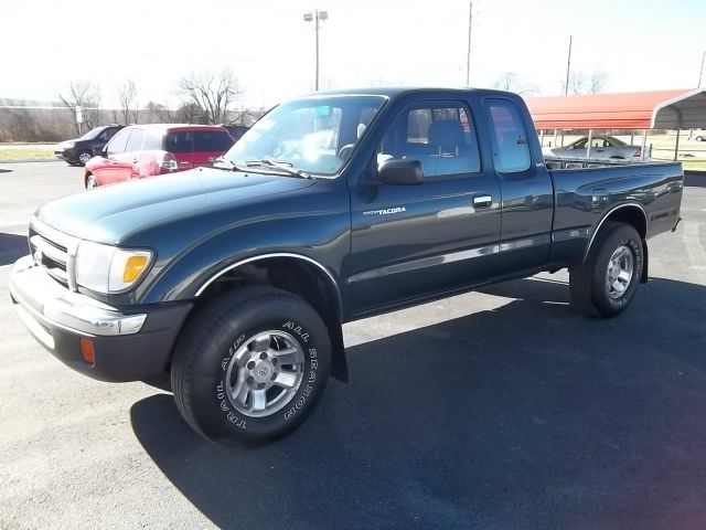 1998 Toyota Tacoma LT Pickup 4D 6 1/2 Ft