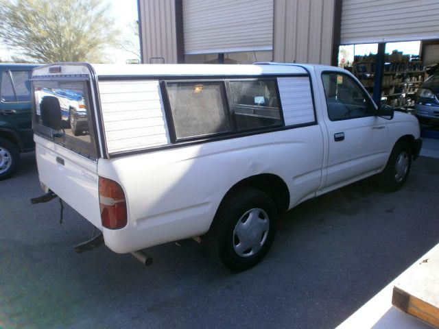 1998 Toyota Tacoma ES 2.4L AUTO