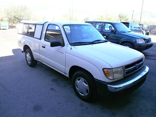 1998 Toyota Tacoma ES 2.4L AUTO