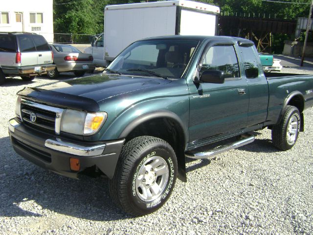 1998 Toyota Tacoma LT Pickup 4D 6 1/2 Ft