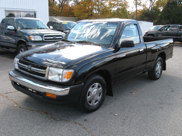 1998 Toyota Tacoma ES 2.4L AUTO