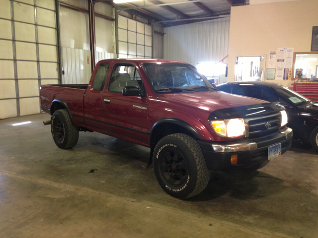 1998 Toyota Tacoma LT Pickup 4D 6 1/2 Ft