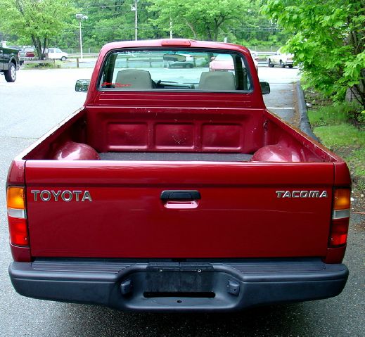 1998 Toyota Tacoma ES 2.4L AUTO