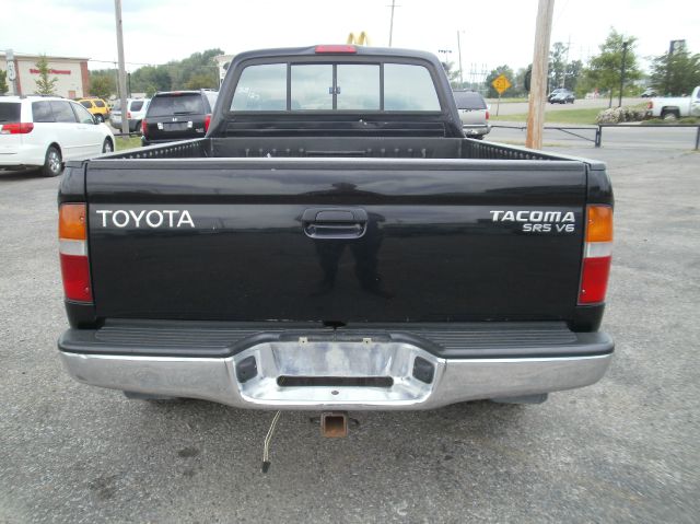 1998 Toyota Tacoma LT Pickup 4D 6 1/2 Ft