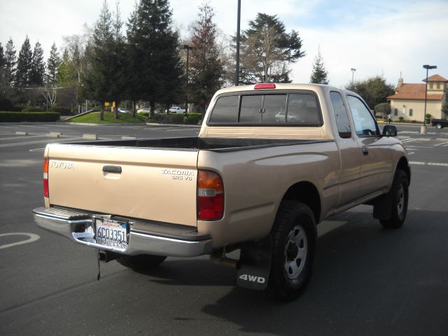 1999 Toyota Tacoma LT Pickup 4D 6 1/2 Ft