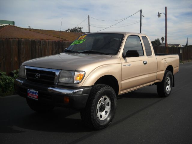 1999 Toyota Tacoma LT Pickup 4D 6 1/2 Ft