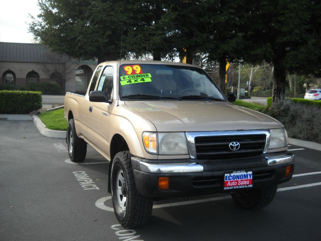 1999 Toyota Tacoma LT Pickup 4D 6 1/2 Ft