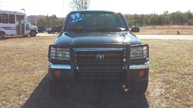 1999 Toyota Tacoma 4WD 4dr AT