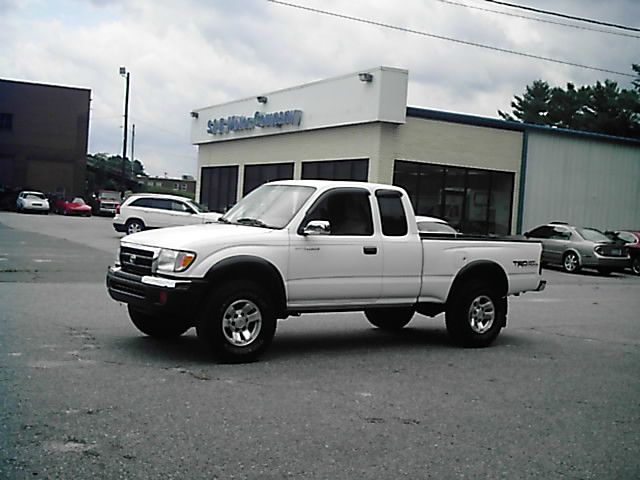 1999 Toyota Tacoma Regular Cab 4X2