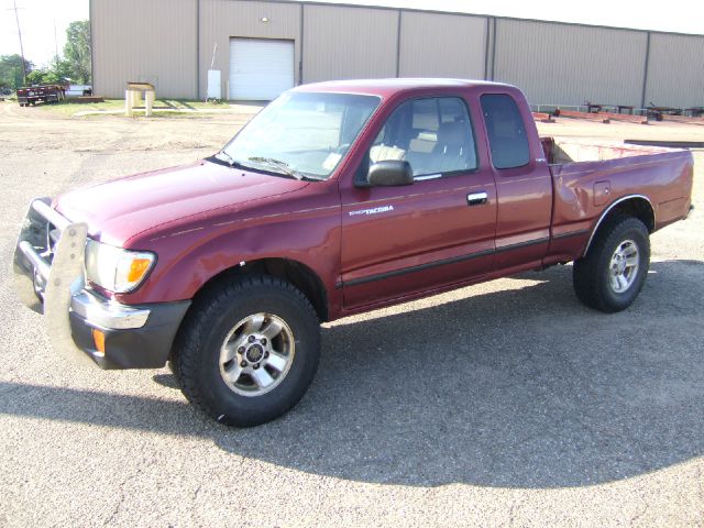 1999 Toyota Tacoma LT Pickup 4D 6 1/2 Ft