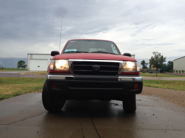 1999 Toyota Tacoma AWD SL