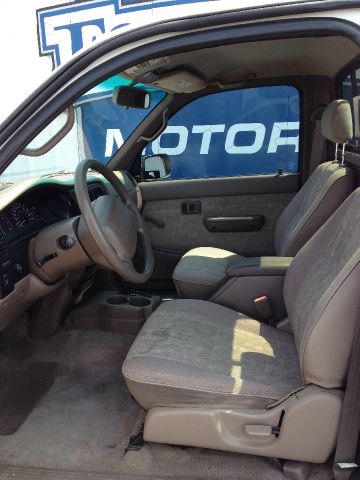 2000 Toyota Tacoma 3.6R Limited W/power Moonroof