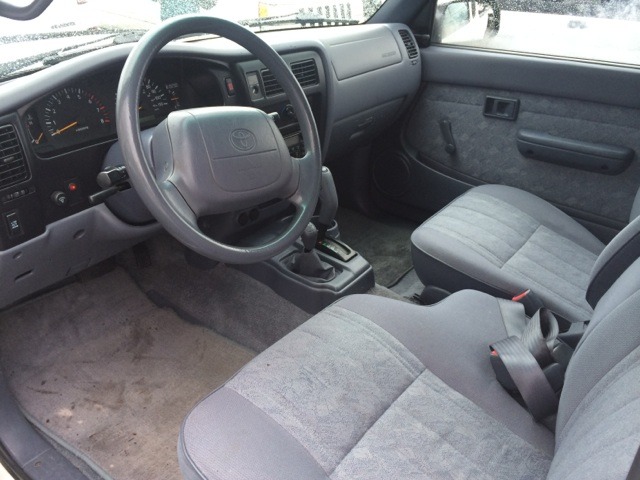 2000 Toyota Tacoma LT Pickup 4D 6 1/2 Ft