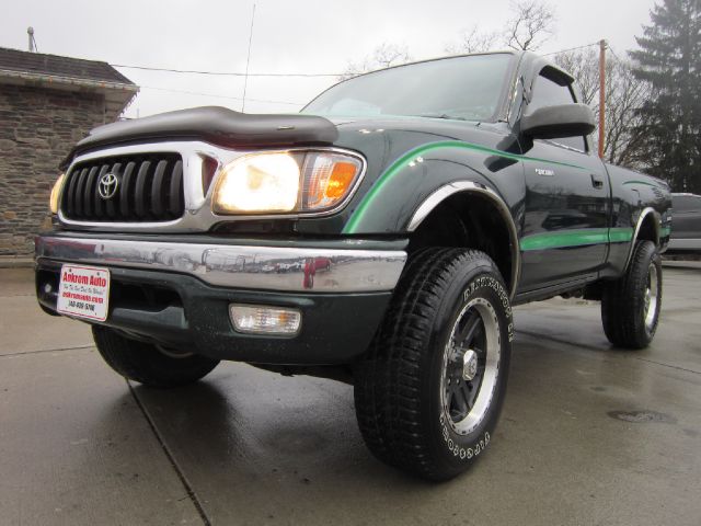 2001 Toyota Tacoma 4dr Sdn V8 CXL