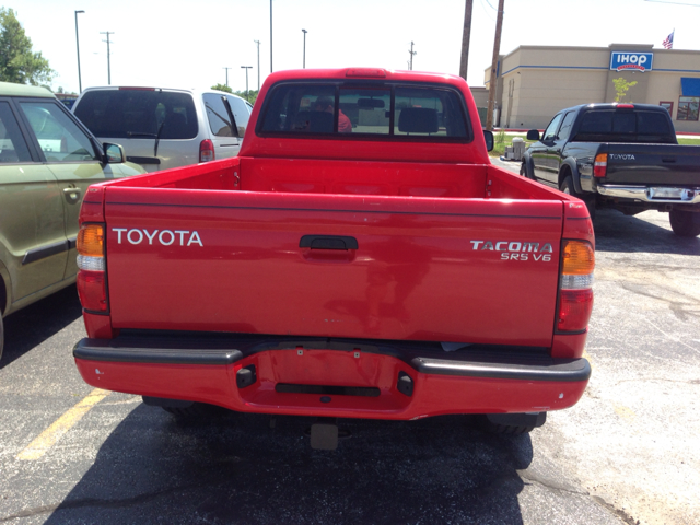 2001 Toyota Tacoma LT Pickup 4D 6 1/2 Ft