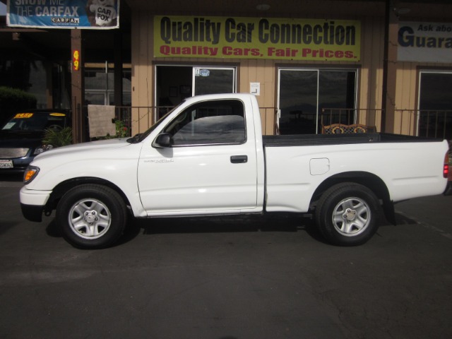 2001 Toyota Tacoma ES 2.4L AUTO