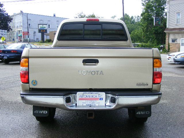 2001 Toyota Tacoma LT1 Sedan