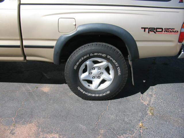 2001 Toyota Tacoma LT Pickup 4D 8 Ft