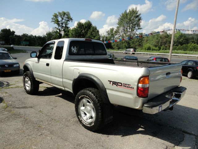 2001 Toyota Tacoma LT Pickup 4D 6 1/2 Ft