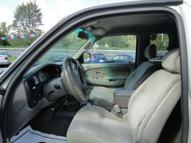 2001 Toyota Tacoma LT Pickup 4D 6 1/2 Ft