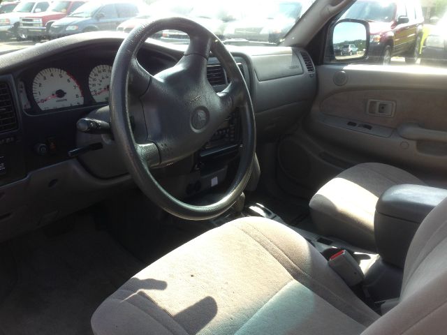 2001 Toyota Tacoma LT1 Sedan