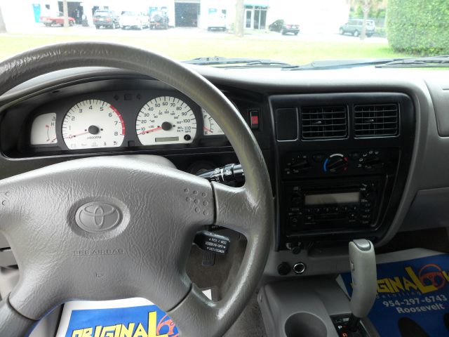 2001 Toyota Tacoma 143.5 LTZ