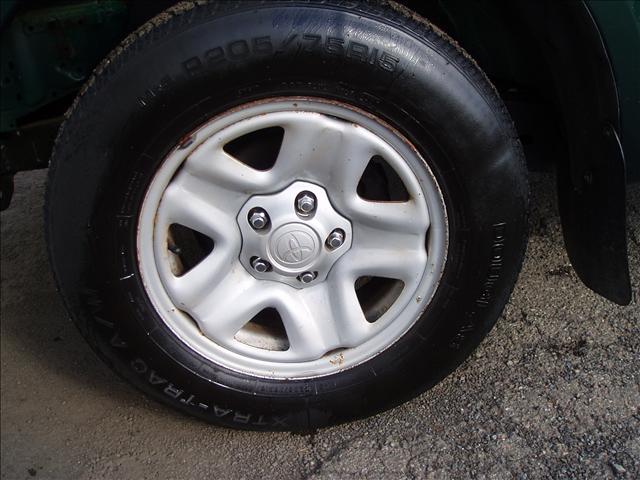 2002 Toyota Tacoma Base