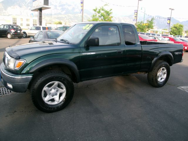 2002 Toyota Tacoma LT Pickup 4D 6 1/2 Ft