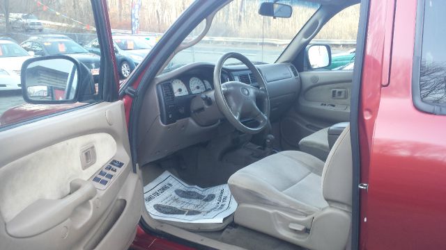 2002 Toyota Tacoma LT1 Sedan