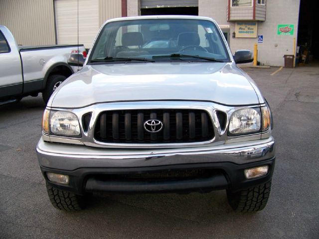 2002 Toyota Tacoma Ram 3500 Diesel 2-WD