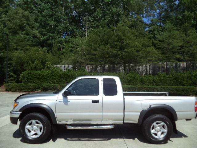 2002 Toyota Tacoma Ford F250 FX4 Lariat