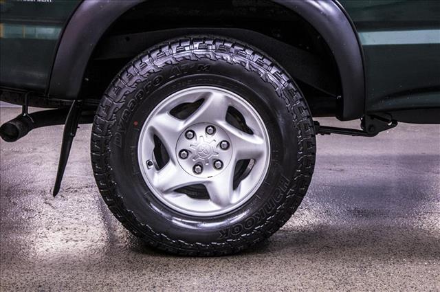 2002 Toyota Tacoma Base