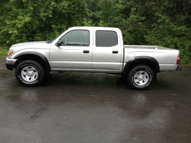 2002 Toyota Tacoma LT1 Sedan