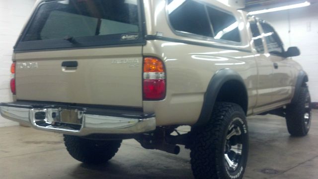 2002 Toyota Tacoma AWD SL