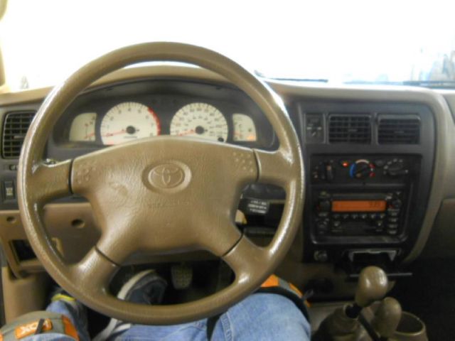 2002 Toyota Tacoma AWD SL