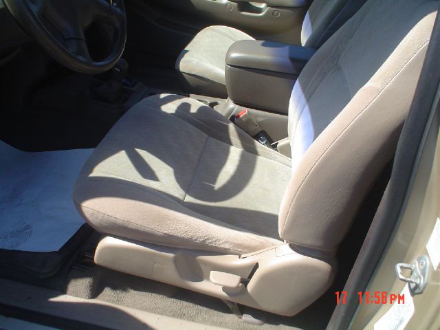 2002 Toyota Tacoma LT Pickup 4D 6 1/2 Ft