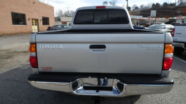 2003 Toyota Tacoma LT1 Sedan