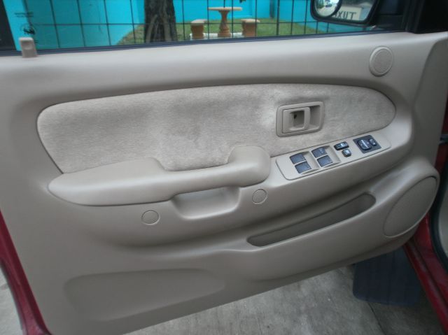 2004 Toyota Tacoma 143.5 LTZ