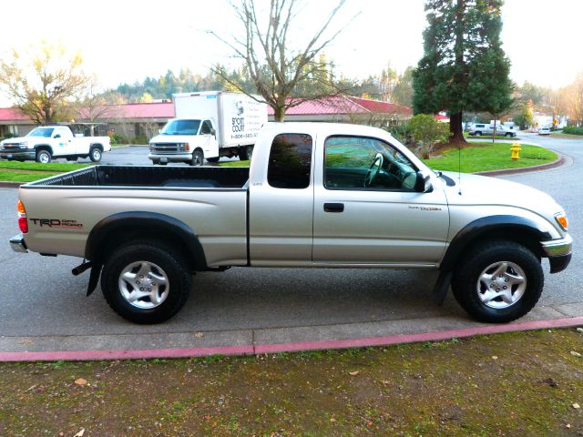 2004 Toyota Tacoma LT Pickup 4D 6 1/2 Ft