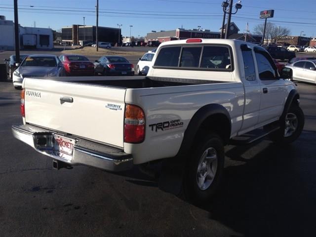 2004 Toyota Tacoma XLT 2WD